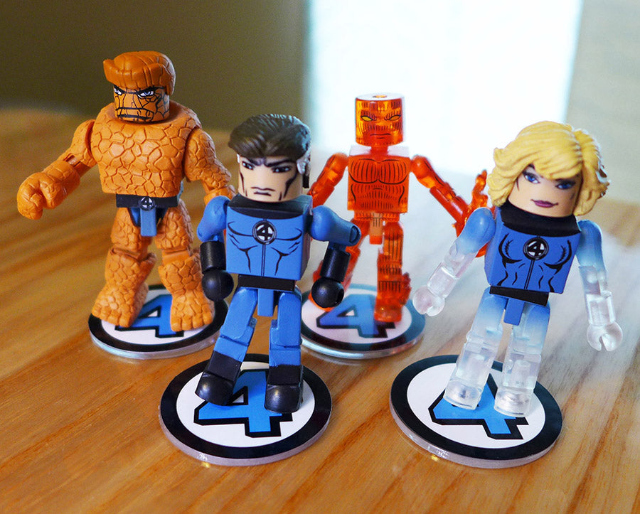 Minimate Showcase Stand – Fantastic Four Logo Base