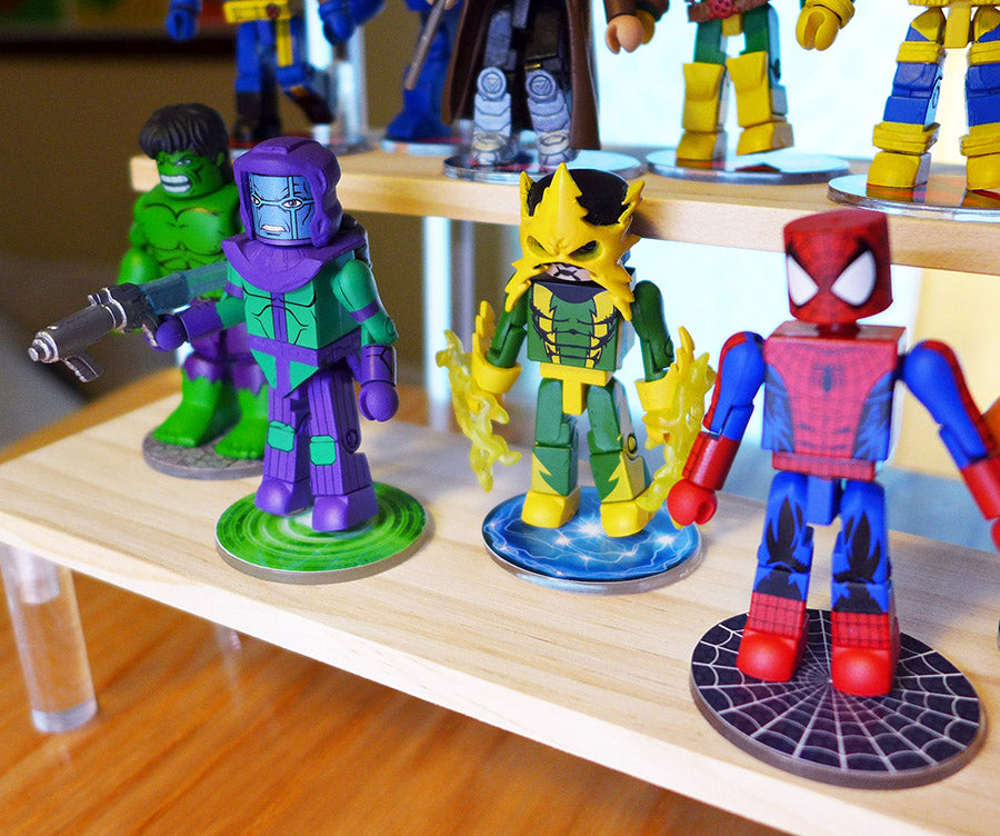 Minimate Showcase Stand – Cracked Earth Base