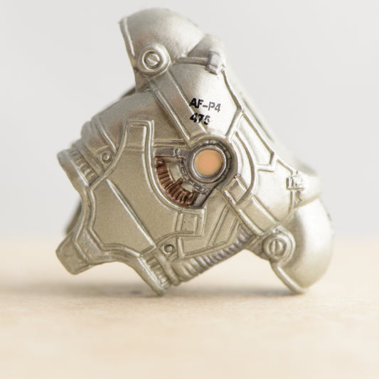 Mark I Iron Man Silver Chestpiece (Marvel Wave 21)